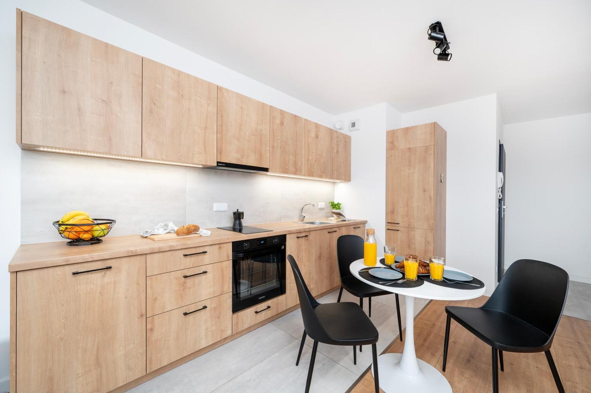 Apartamenty Fuzja - Komfortowe Mieszkania Blisko Centrum Lodzi Garaz Exterior photo